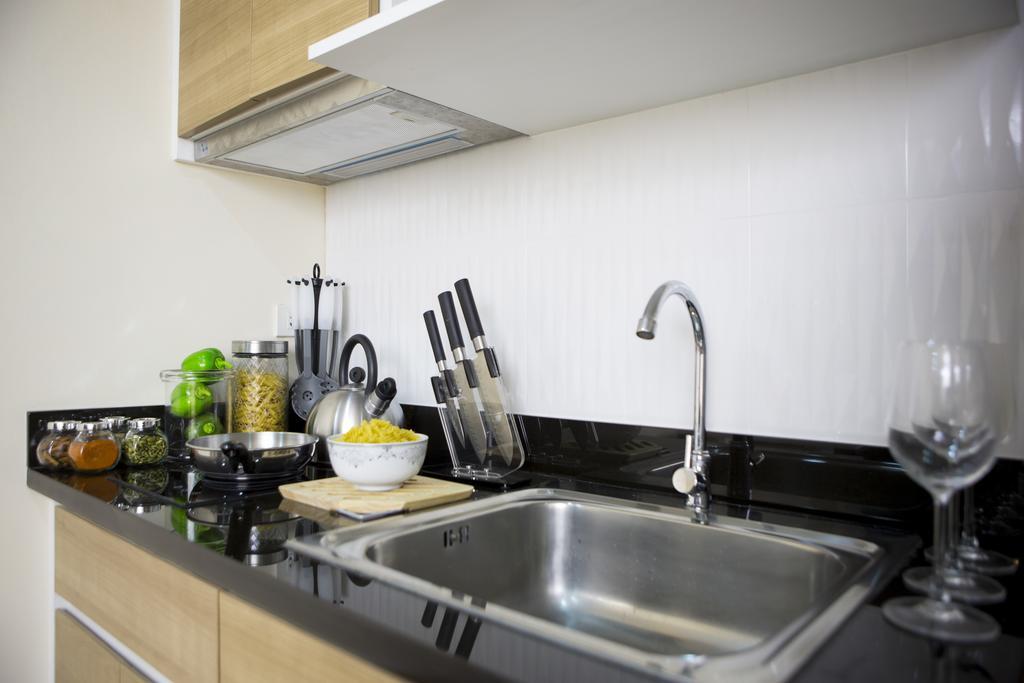 Bbg Seaside Luxurious Service Apartment Bangsaen Δωμάτιο φωτογραφία