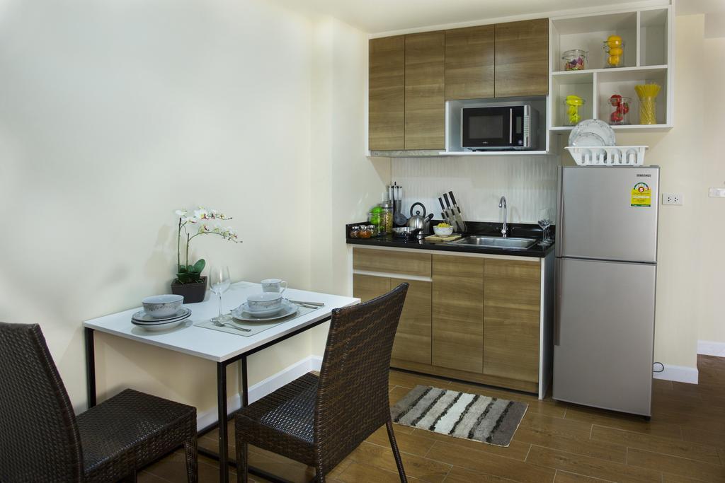 Bbg Seaside Luxurious Service Apartment Bangsaen Δωμάτιο φωτογραφία