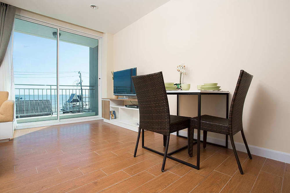 Bbg Seaside Luxurious Service Apartment Bangsaen Εξωτερικό φωτογραφία